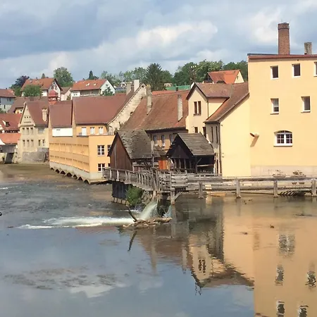 Ferienwohnung Am Fluss Апартаменты Лауф-ан-дер-Пегниц